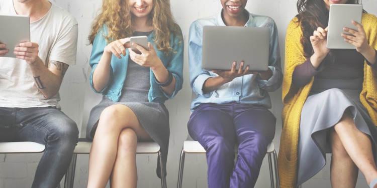 Las mujeres hetero prefieren ver porno lésbico