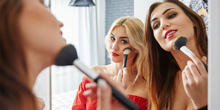 Entérate cuál es el maquillaje que debe llevar un cutis graso