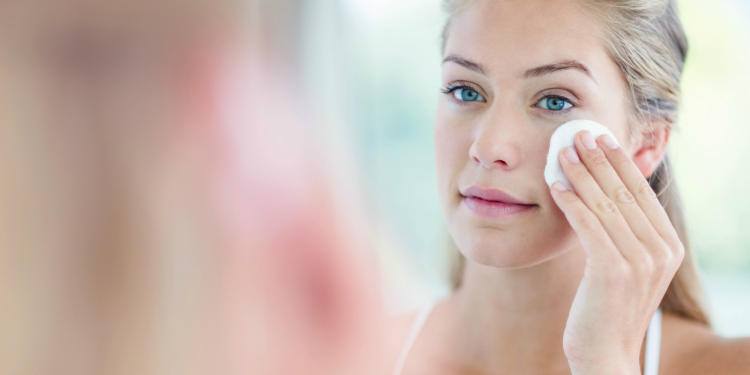 Paso a paso para una rutina de limpieza facial ideal
