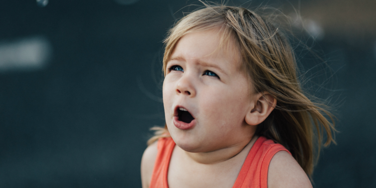 ¿Por qué los niños tienen un hueco en el pecho y nosotras no?
