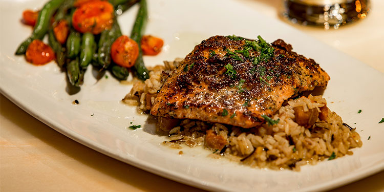 Salmón rojo con vegetales: una receta afrodisíaca